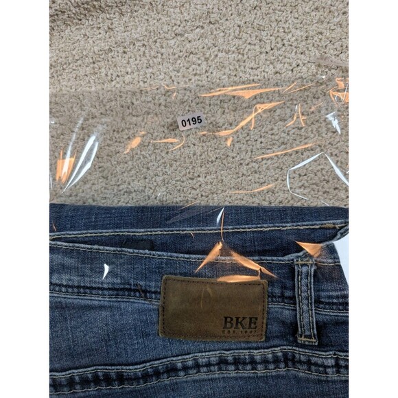 BKE Tyler Straight Leg Jeans 38x32 - Picture 8 of 9